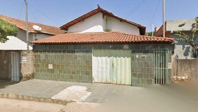 Casa com 94m² em Várzea da Palma - MG