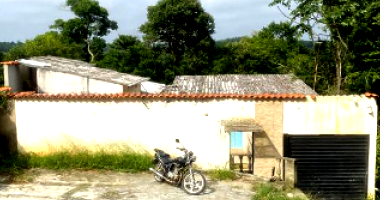 Casa e Edícula com Terreno em Itapevi/SP - 208m² Construída