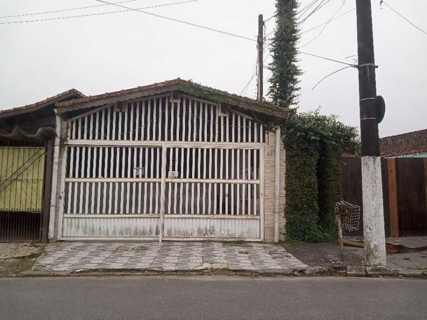 Casa padrão ocupada com 2 quartos, 1 banheiro e 62m² construída