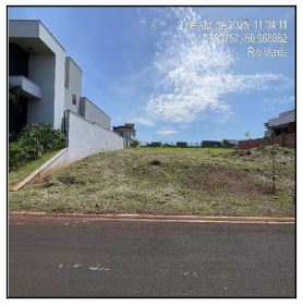 Terreno amplo de 431,88m² com gravame, ideal para regularização