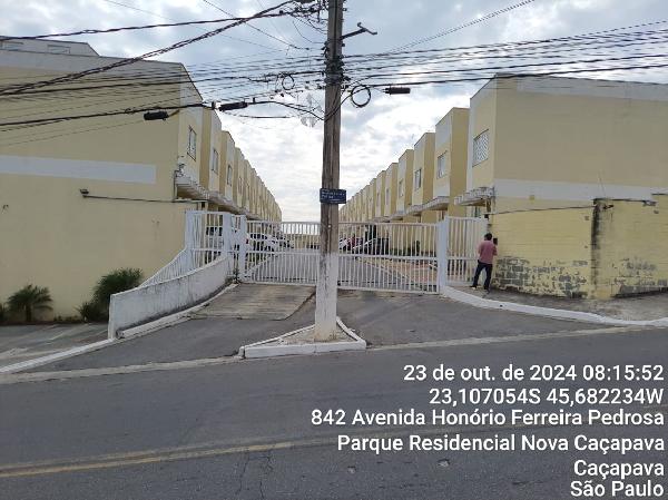 Casa com 2 Quartos e 1 Vaga em Parque Residencial Nova Caçapava
