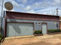 Casa com 3 quartos, 238m² de terreno, ocupada