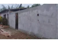 Casa ocupada com 1 vaga e 219,82 m² construídos