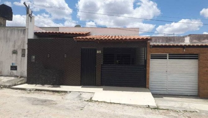 Casa com 3 quartos e 2 banheiros, 84 m², ocupada
