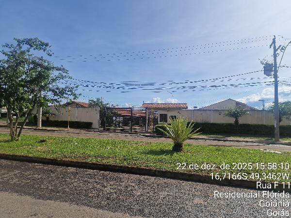 Casa com 3 quartos, 2 vagas de garagem e 57,3m² de área privada