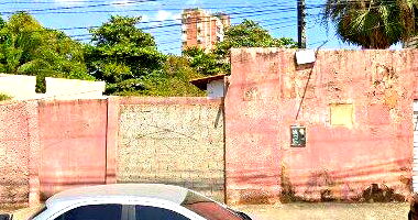 Terreno triangular de 288,75m² em Fortaleza/CE