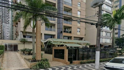 Apartamento com 2 suítes e 2 dormitórios em Santos