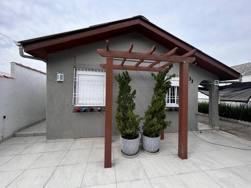 Casa 3 Dormitórios Desocupada em Alvorada/RS