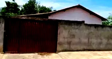 Casa Ocupada com 1 Vaga de Garagem em Leilão