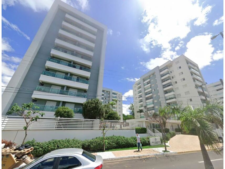 Apartamento com 1 vaga em leilão