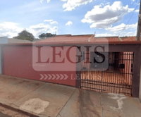 Casa com 56m² Construídos em Terreno de 260m²