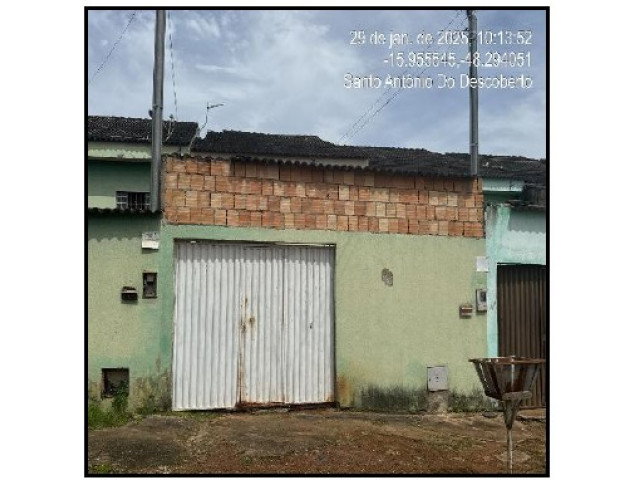 Casa com 2 Quartos e Terreno de 180m² em Santo Antônio do Descoberto/GO
