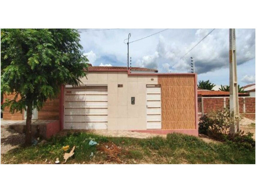 Casa Ocupada em Afogados da Ingazeira com 170,55m² de Terreno