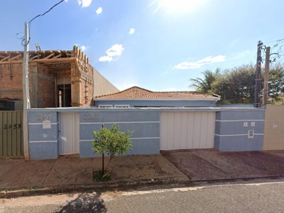 Casa com 3 suítes e 322m² em Araraquara/SP