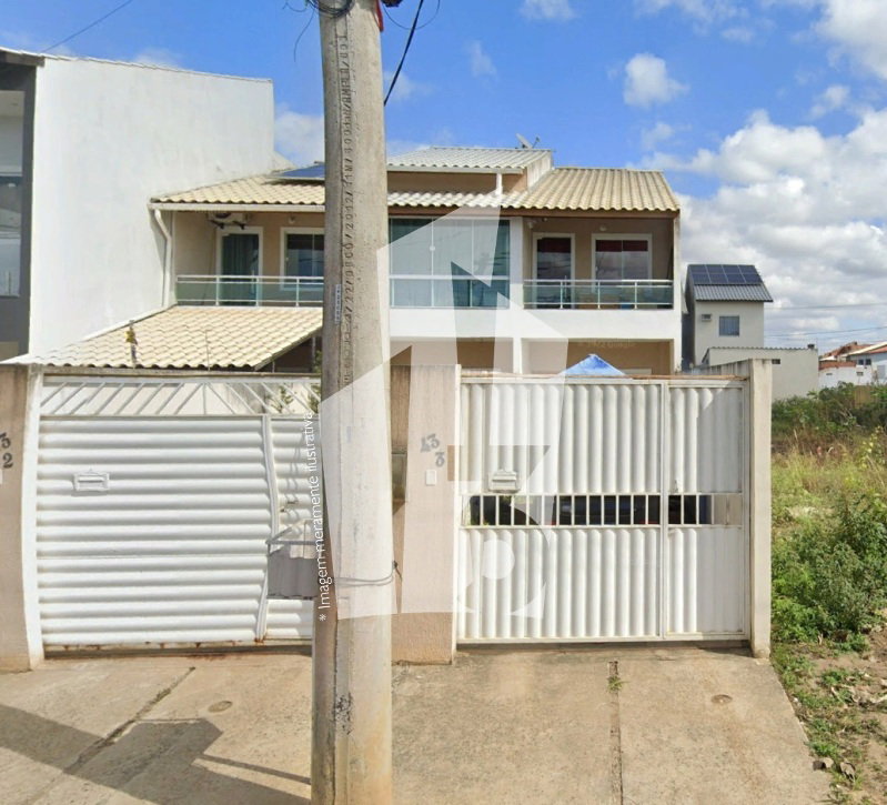 Casa com 2 quartos, 2 banheiros, 1 vaga e 86m² construída