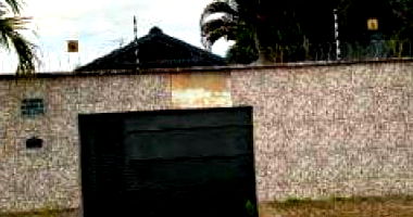 Casa padrão 5 quartos 5 banheiros 1 vaga ocupada 191m²