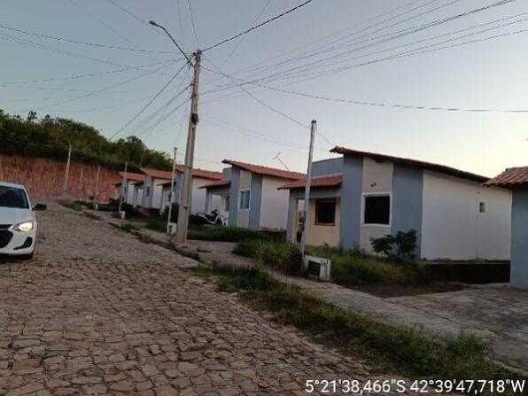 Casa com 1 quarto e 1 banheiro, 62m², terreno 190m²
