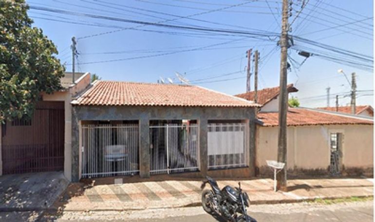 50% do imóvel residencial com 7 cômodos