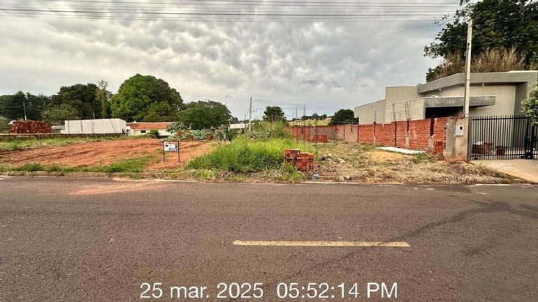 Terreno Urbano de 126m² no Parque das Nações