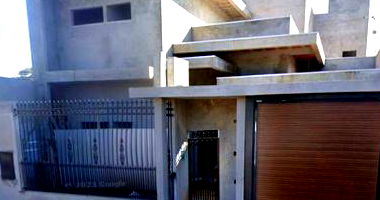 Casa em construção com piscina e churrasqueira em Toledo/PR