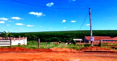 Terreno Urbano com 7.900m² em Mariluz-PR