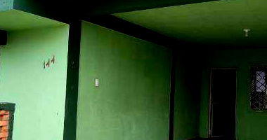 Casa ocupada com 253m² construída em terreno de 284m²