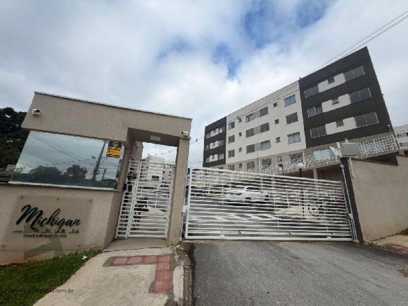 Apartamento 2 Quartos com Vaga em Condomínio