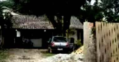 Casa Ocupada em Leilão - Praia de Pontal do Sul