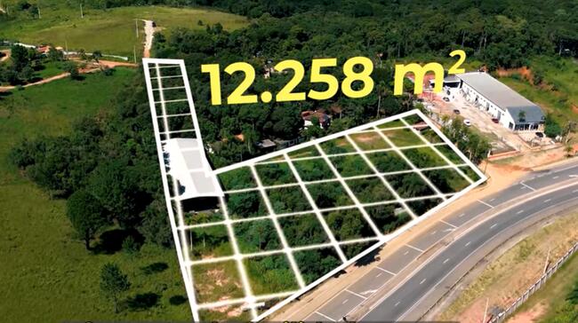 Terreno com 12.258m² ao pé da Rodovia Bunjiro Nakao em Ibiúna/SP