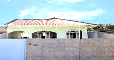 Prédio Residencial com Casa em Palhoça/SC