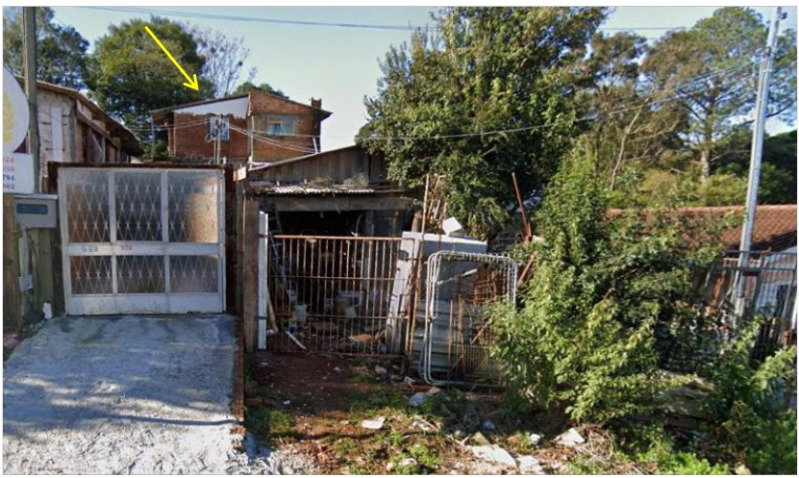 Casa de 2 pavimentos com 80m² em terreno de 600m²