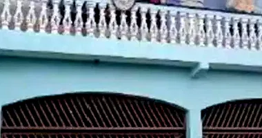 Casa com 303m² construída e 250m² de terreno