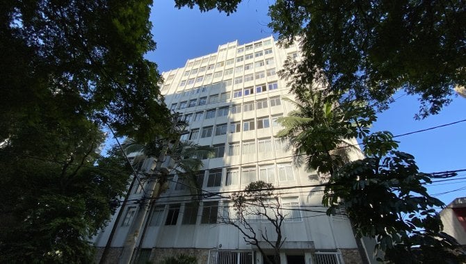 Apartamento Duplex com 214 m² e 2 vagas de garagem