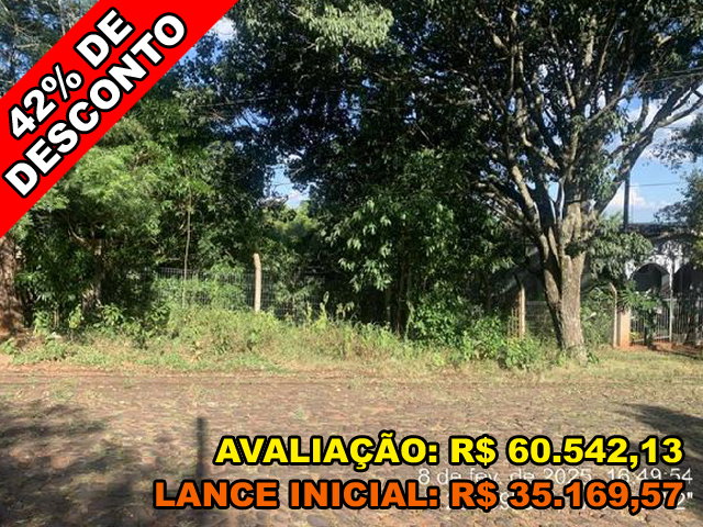 Casa com 1 quarto, 1 banheiro, 52.56m² construída, desocupada