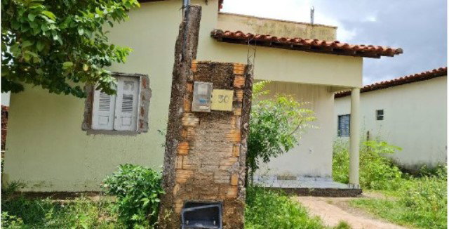 Casa residencial com 1 quarto, 1 banheiro, ocupada, área construída de 61.87m²