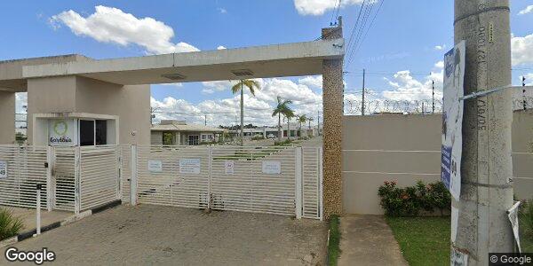 Casa 2 quartos com varanda, área construída 45,67m², desocupada