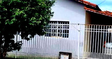 Casa com 143m² de área construída em Iporá/GO