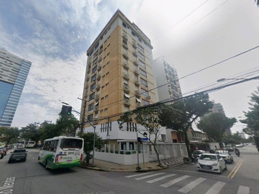 Cobertura com 409m², 4 quartos, 2 banheiros, 2 vagas, desocupada