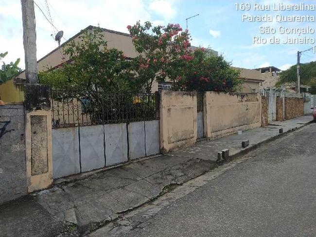 Casa com 3 quartos, 1 banheiro e 123 m²