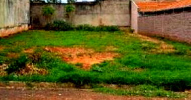 Terreno 300m² no Jardim Francisco Tomazin, desocupado