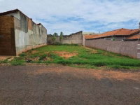 Terreno 300m² no Jardim Francisco Tomazin
