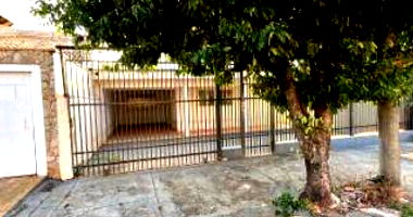 Casa Padrão Ocupada em Matão/SP com 301m² de Terreno