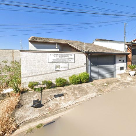 Casa com 170m² e Terreno de 250m² em Jardim Vista Alegre