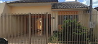 Casa com 2 quartos, piscina e garagem