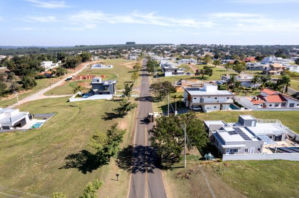 Terreno com 450m² em Pardinho/SP - Direitos de Compra e Venda