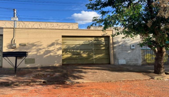 Casa com 3 quartos, 1 banheiro, 83,95m² construída, ocupada