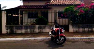 Casa Residencial com 3 quartos e 2 banheiros, 105,40 m² construídos, desocupada