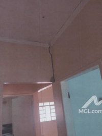 Casa com 3 quartos e quintal no Setor Universitário