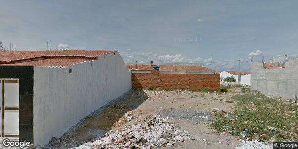 Casa com 3 quartos e 2 banheiros em Juazeiro/BA