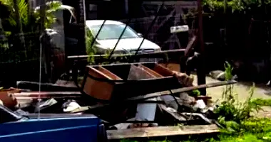 Terreno Urbano com Edificação Residencial em Alvenaria